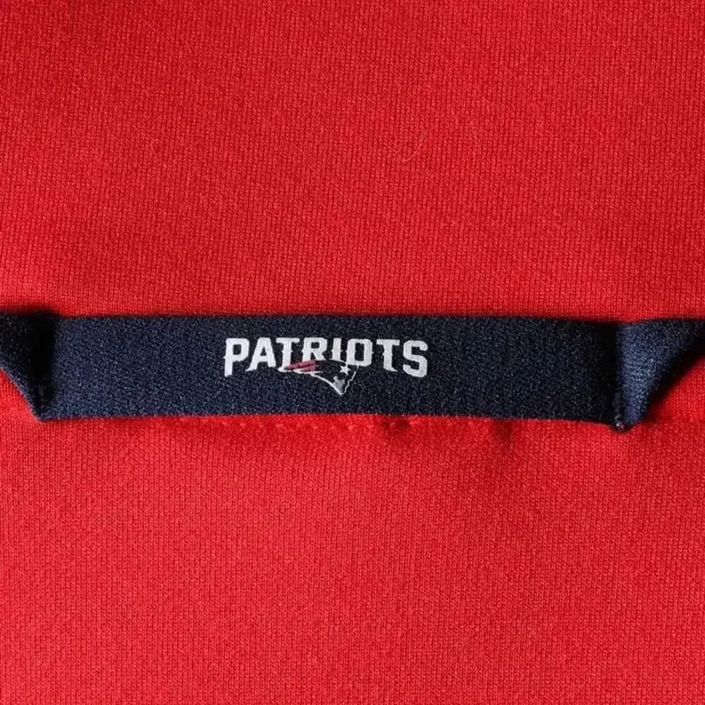 NWT * NIKE New England Patriots Red Sideline Local Lockup Pullover Hoodie- $125.